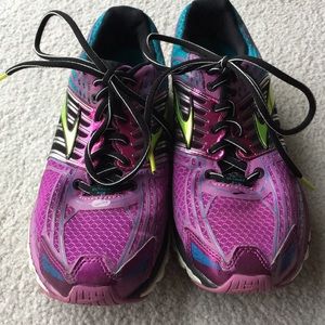 brooks glycerin 12 size 10